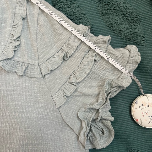 Doe & Rae Light Green Ruffle Sleeve Top - Picture 10 of 11